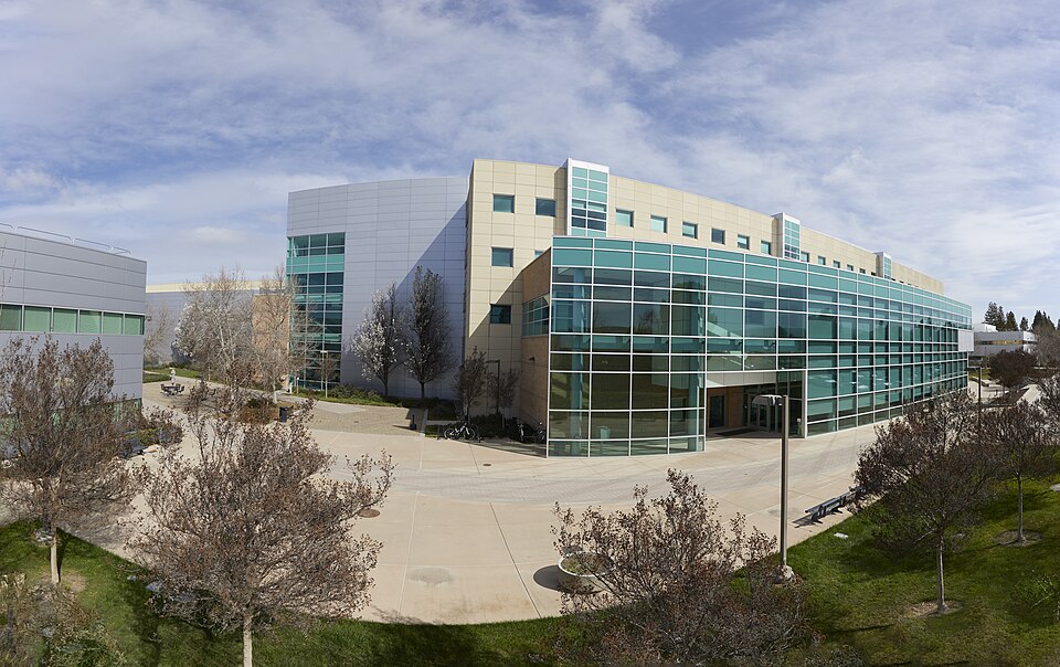 Lawrence Livermore National Laboratory Computing Center’s flagship facility, Building 453, supports critical national missions and science - 2.jpg